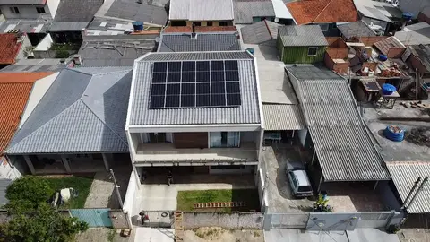 Sistema fotovoltaico instalado pela Solare Energy, vista aérea